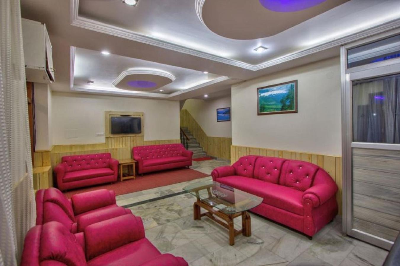 White Mountain Hotel Manali  Ngoại thất bức ảnh