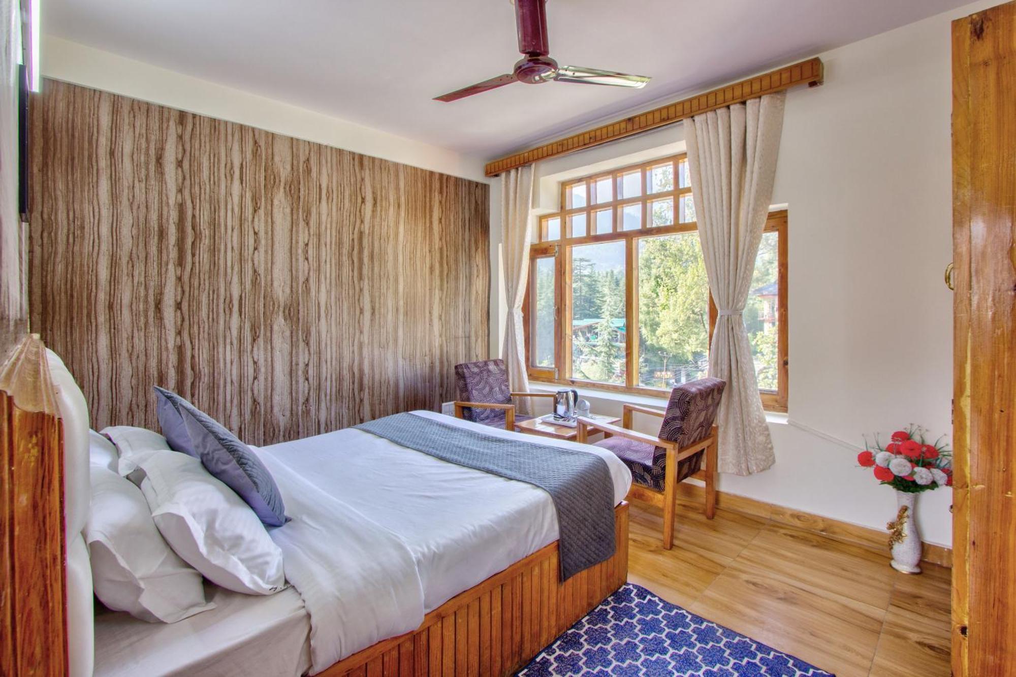 White Mountain Hotel Manali  Ngoại thất bức ảnh