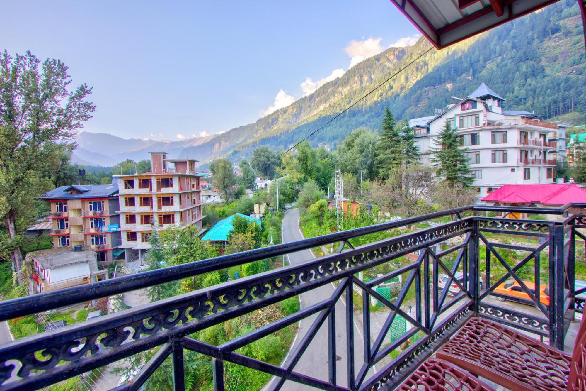 White Mountain Hotel Manali  Ngoại thất bức ảnh