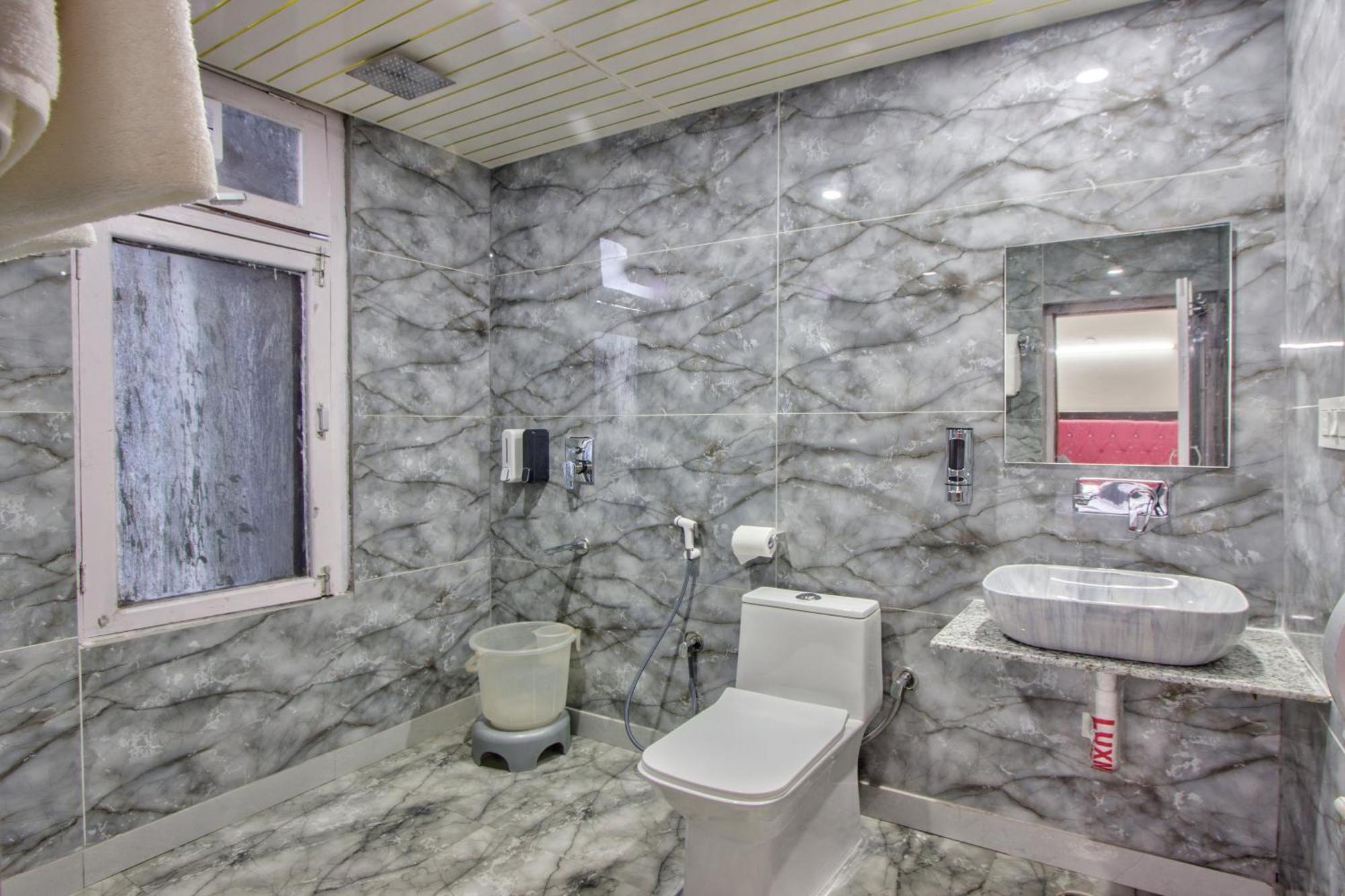 White Mountain Hotel Manali  Ngoại thất bức ảnh